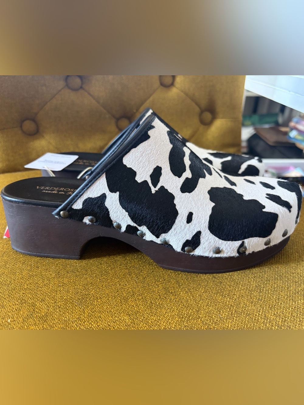 NWT Verdersmarino Italian Leather and Pony hair cowprint clogs. Size 9